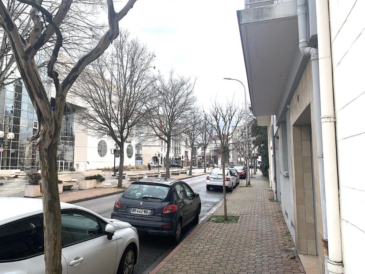 Le Callou - Parking - Face Aux Thermes - Rez De Chaussee วิชี ภายนอก รูปภาพ